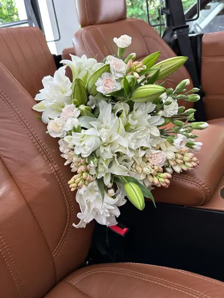 BOUQUET M COM MIX DE FLORES